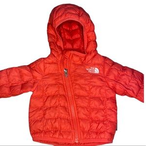 Infant Thermoball Eco Hoodie in Paradise Pink 3/6M